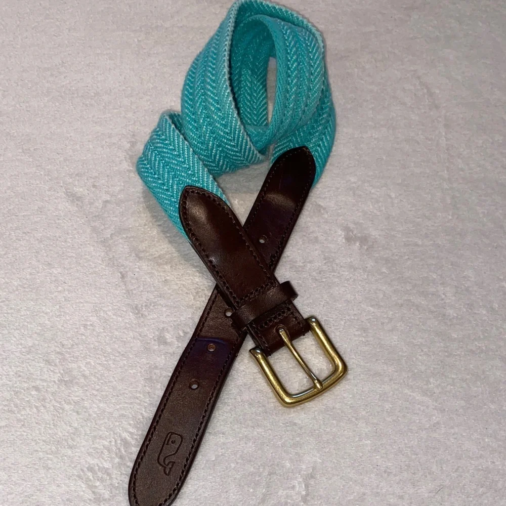 Vineyards Vines mint green woven belt with dark brown leather and brass buckle